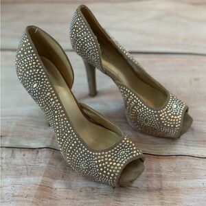 Woman’s Size 7 Limelight Tariff Square Peel Toe Studded Heels Pumps